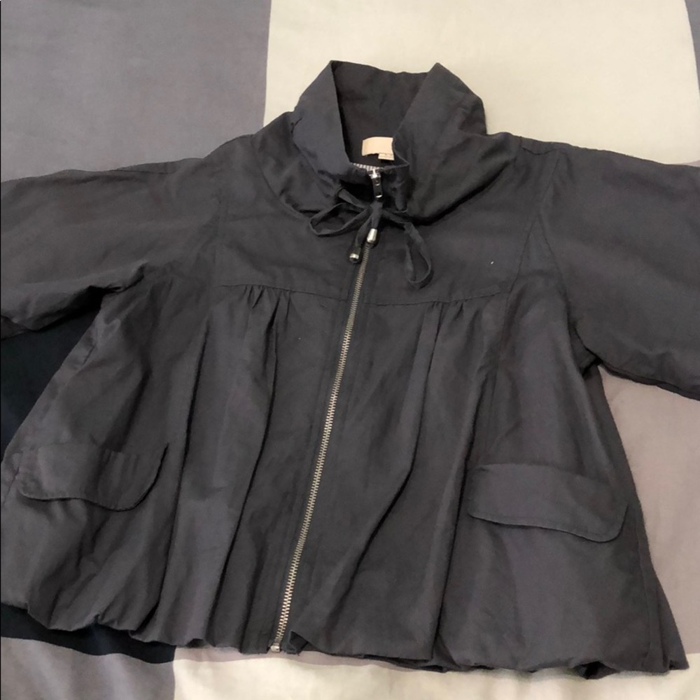 Grey short sleeved jacket